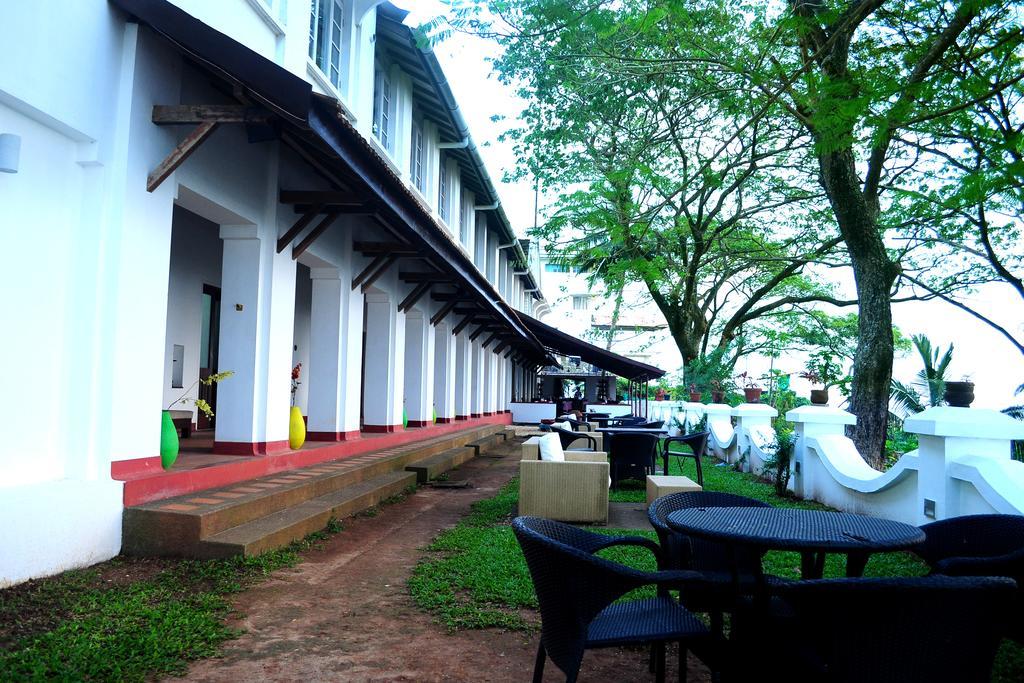 Old Lighthouse Bristow Hotel Kochi Eksteriør billede